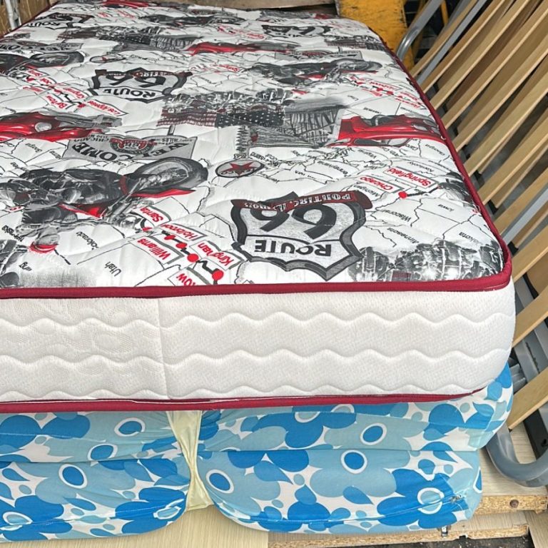 Retiramos colchones y somieres viejos de forma segura y sostenible Recogida de colchones y somieres usados en Barcelona por LoTiramos.com